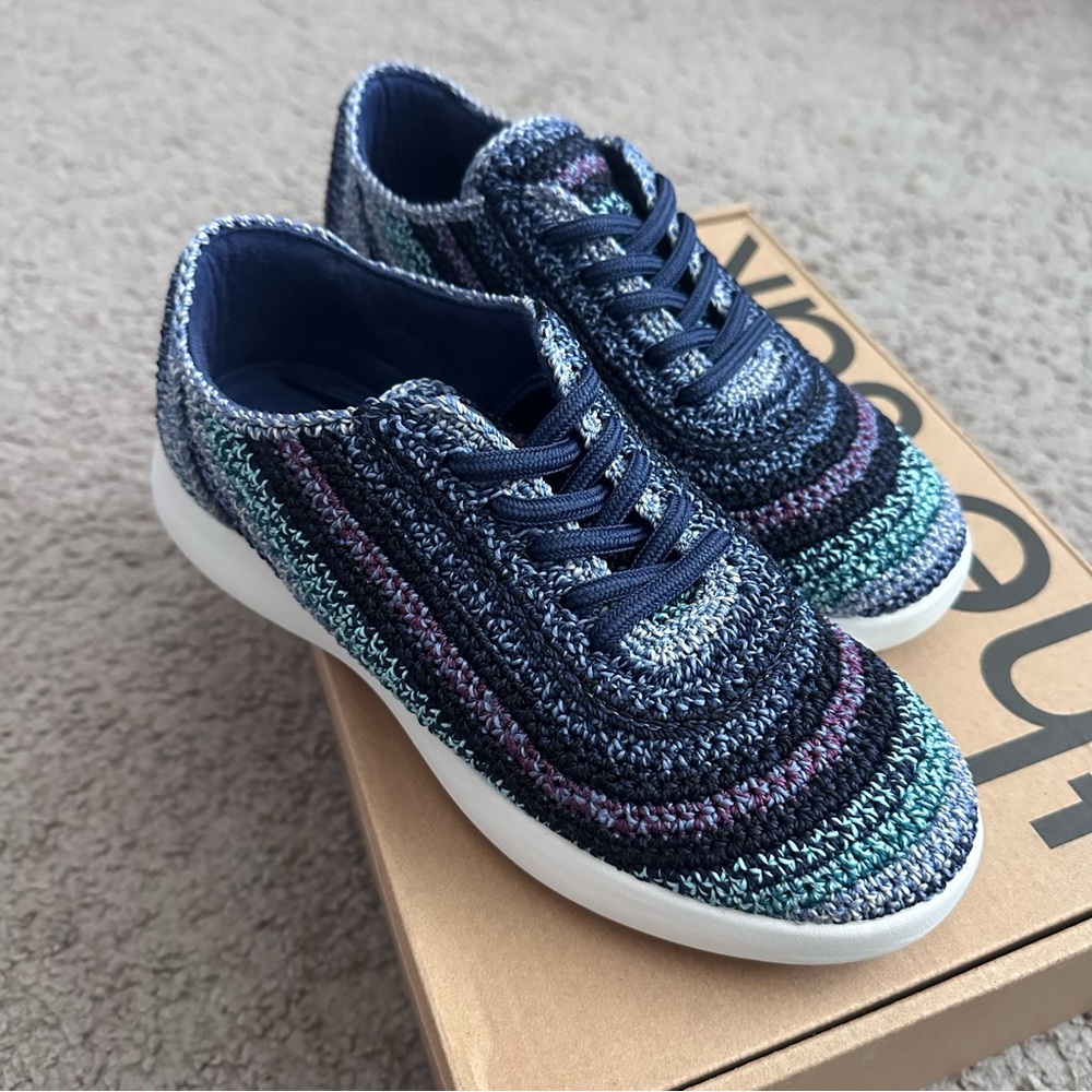 The Sak Asha Low Top Sneaker Crochet Lapis Stripe Womens 6